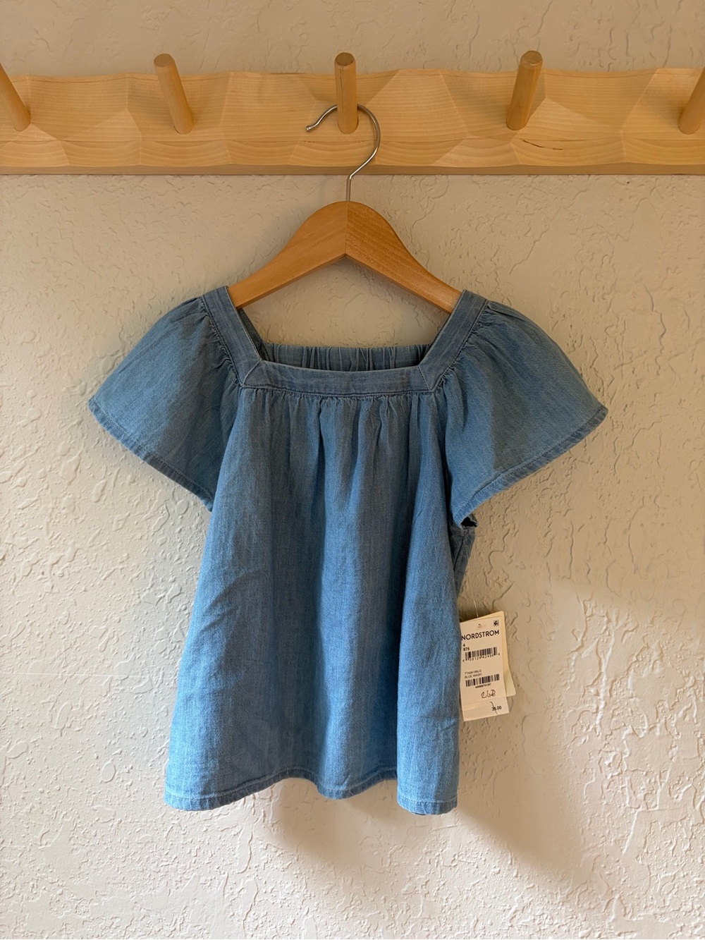 NWT Tucker + Tate Girls’ Chambray Flutter Top